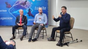 inovacoes-e-tendencias-no-setor-da-saude-pauta-encontro-de-empresarios-em-tubarao